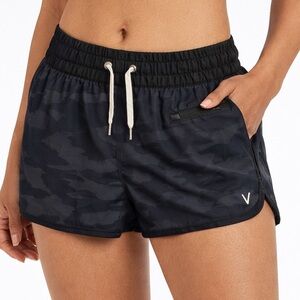 Vuori Women’s Clementine 2.0 Shorts Small